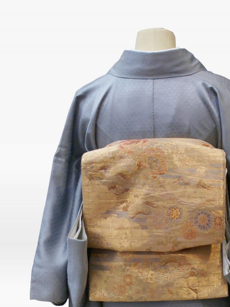 グレー色の菊・扇の色留袖